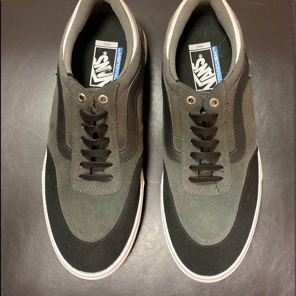 NWOT Vans Gilbert Crockett Men’s Ultracush 10.5 - Picture 1 of 4